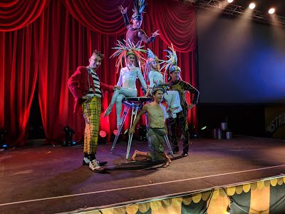 screenshot of acrobat troupe screenshot of acrobat troupe